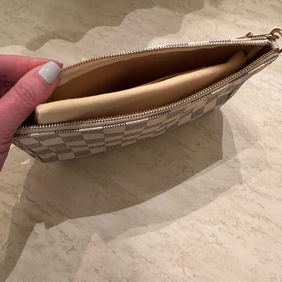 100% Authentic Louis Vuitton Pochette Accessoires NM Damier; Excellent condition - Picture 14 of 16